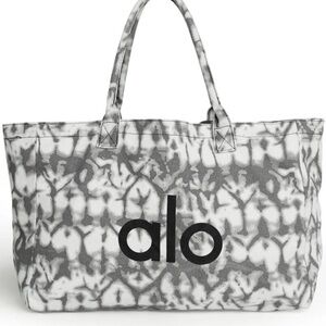 Alo yoga grey tie dye shopper tote